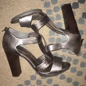 BCBGMAXAZRIA women’s shoes size 7